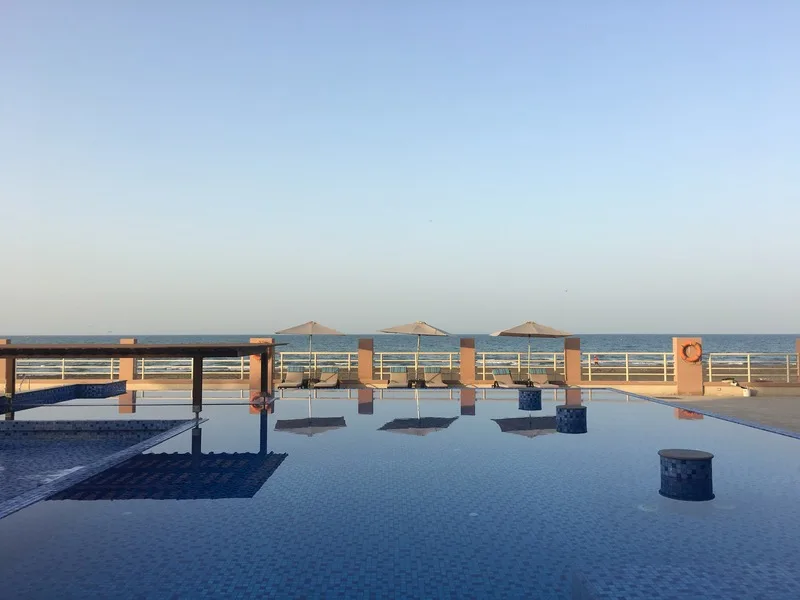 Radisson Blu Sohar Oman swimming pool