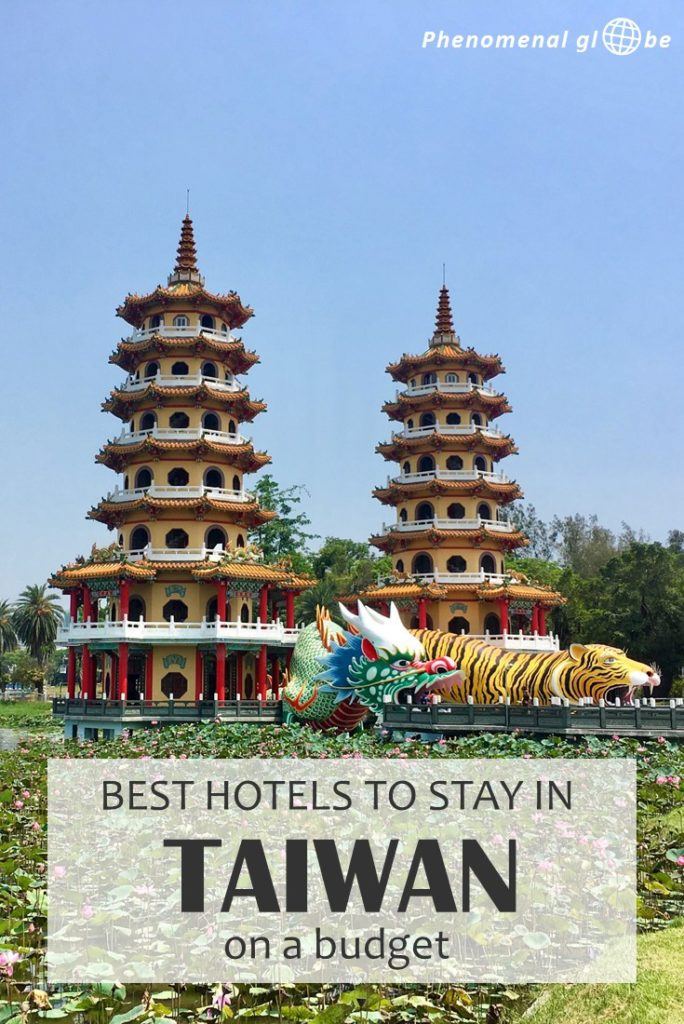 Looking for budget accommodation in Taiwan? Check out these 10 budget hotels & Airbnb rooms between €17 and €39 per night. Included are cheap places to stay around Taiwan (Taipei, Kenting, Tainan, Taichung, Sun Moon Lake and Hualien). #Taiwan #BudgetHotel