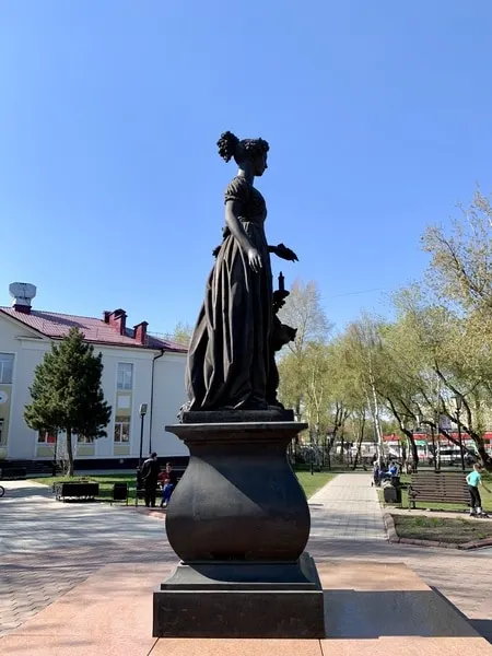 Statue of Decembrist wives Irkutsk