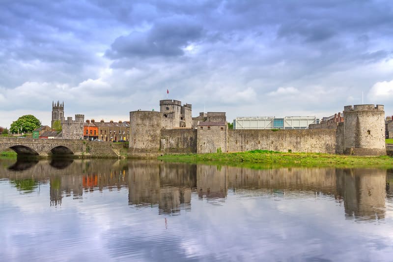 king-johns-castle-limerick-ireland-phenomenalglobe.com